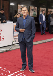 Jason Isaacs