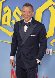 Daniel Craig