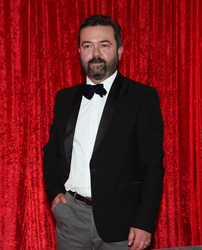 Simon Lowe