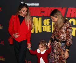  Victoria Baker-Harber, Gaia-Grace and Sophie Hermann  