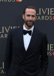 Joseph Fiennes 