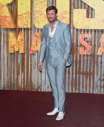 Chris Hemsworth 