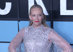  Toni Collette 